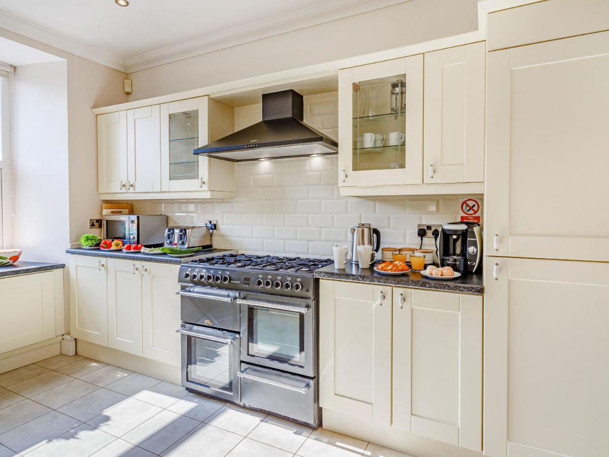 Вілла Menai View Llanfairpwllgwyngyll Екстер'єр фото