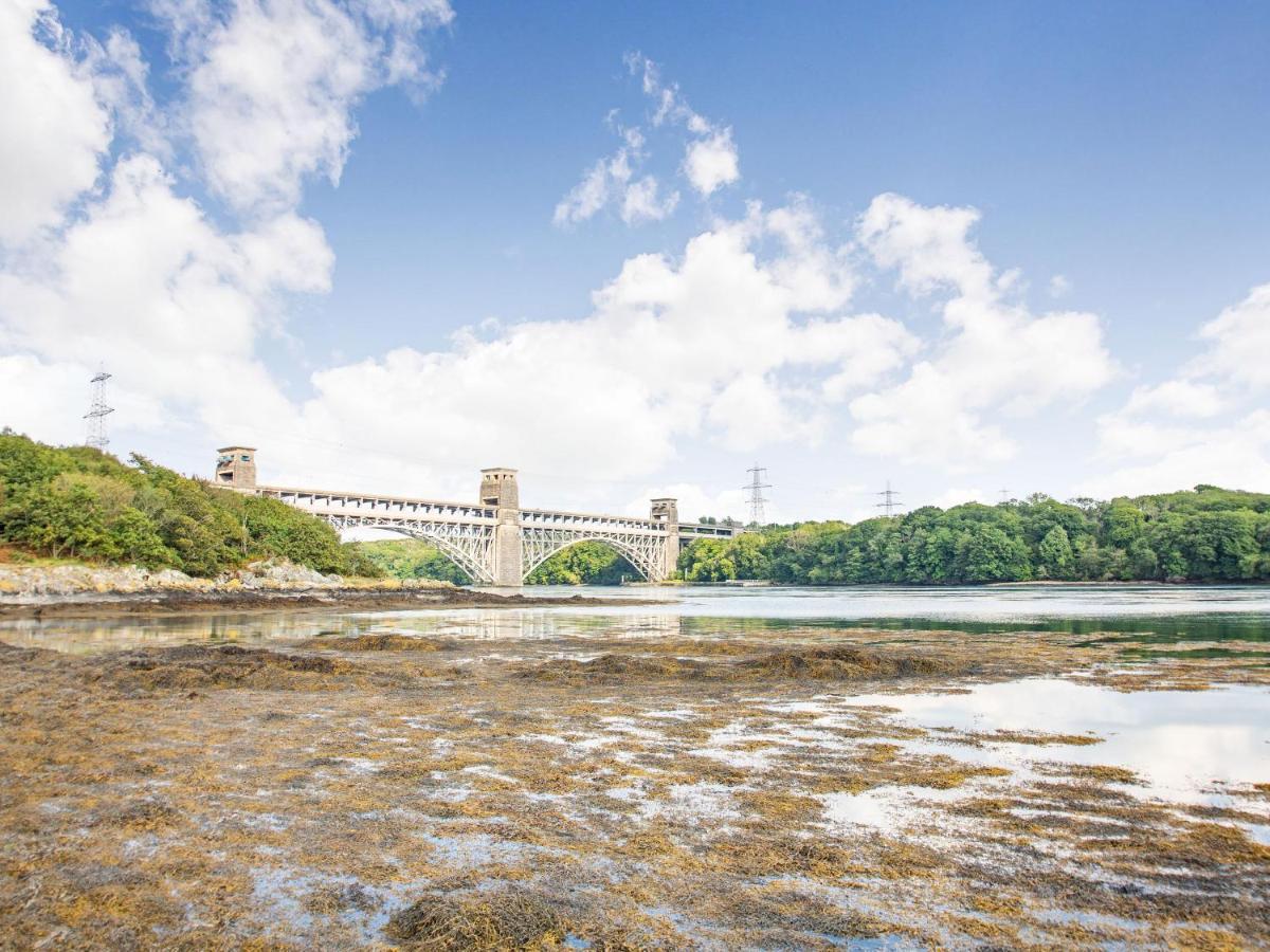 Вілла Menai View Llanfairpwllgwyngyll Екстер'єр фото