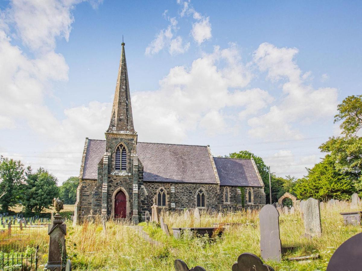 Вілла Menai View Llanfairpwllgwyngyll Екстер'єр фото